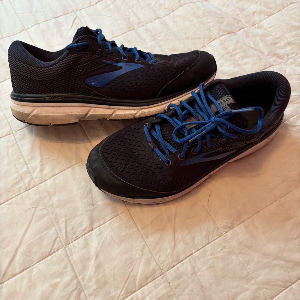 Brooks Men's Running Shoes - Black and Blue